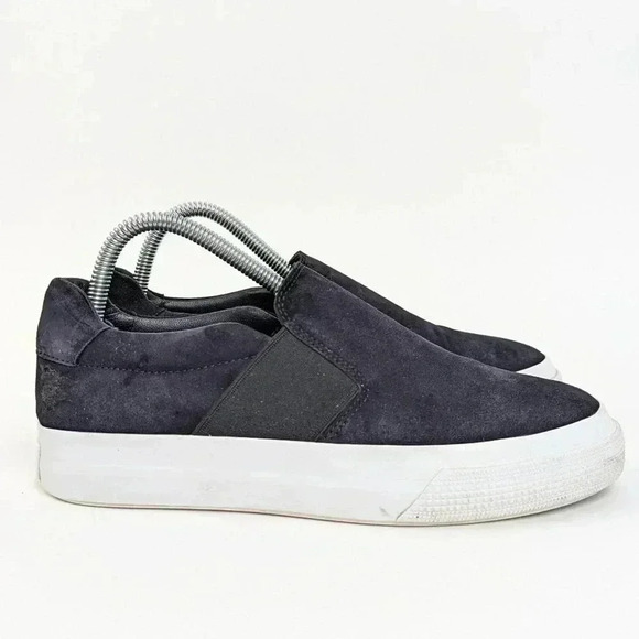 Vince Shoes - Vince Warren Suede Platform Skate Sneaker - 8